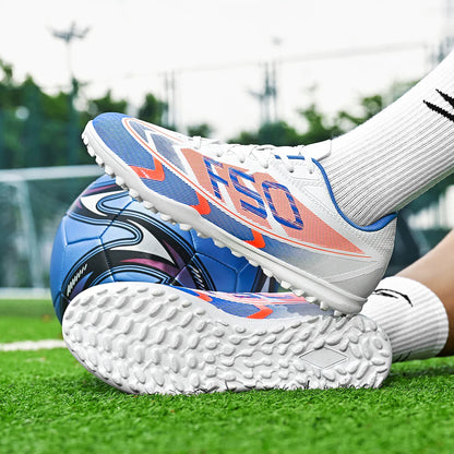 Popular low-top football boots, broken nails, TF and spikes FG unisex styles, 2 colors to choose from, breathable and non-slip