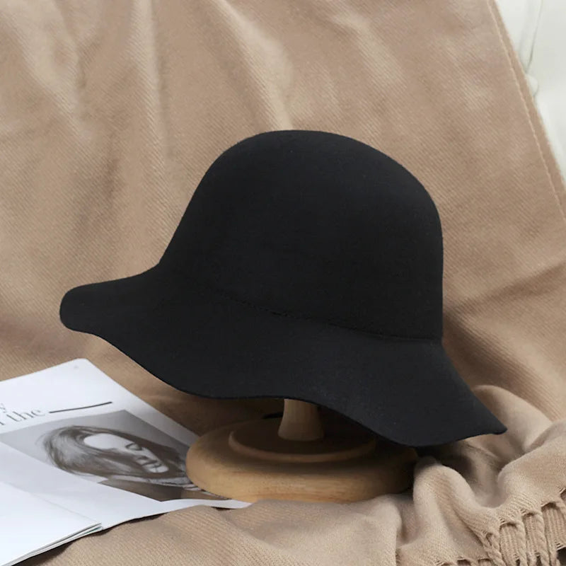 Hat Women's Autumn Wave Curled English Retro Versatile Fisherman Hat Fashion Hepburn Style Woolen Top Hat
