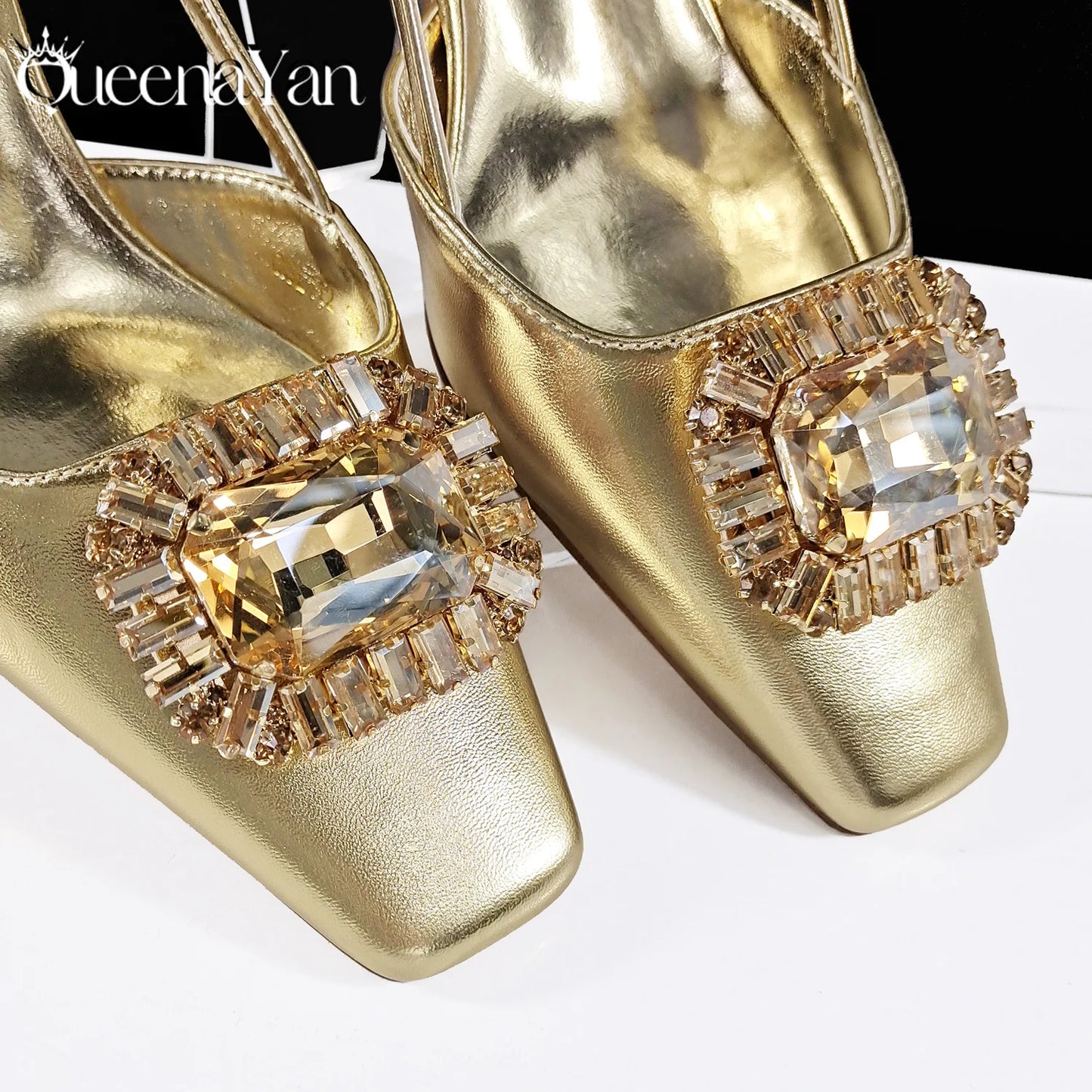 Shiny Gold Shoes and Bags Elegant Handbags and Mid Heels Beautiful Handmade Metal Decoration Wedding Party