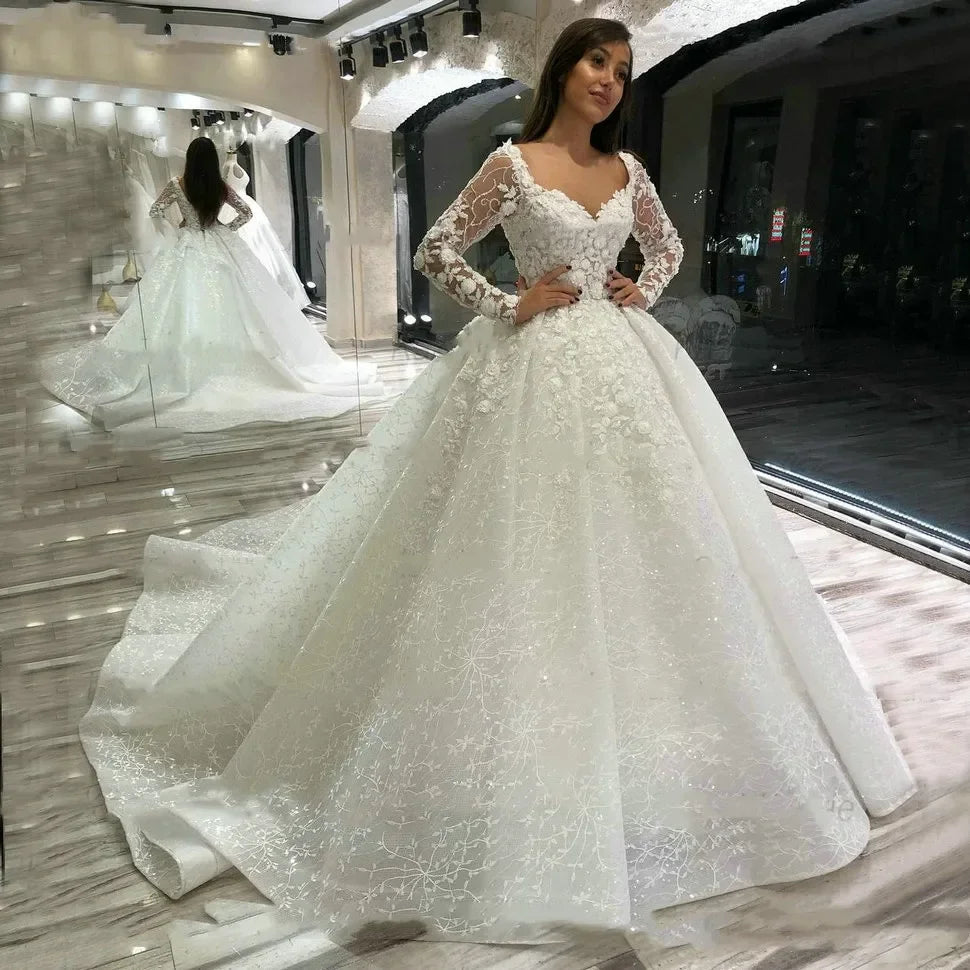 Customized Lace Wedding Dresses Long Sleeves robe de mariage Beaded Appliqued Ball Gown Bridal Dresse Vestidos De Novia