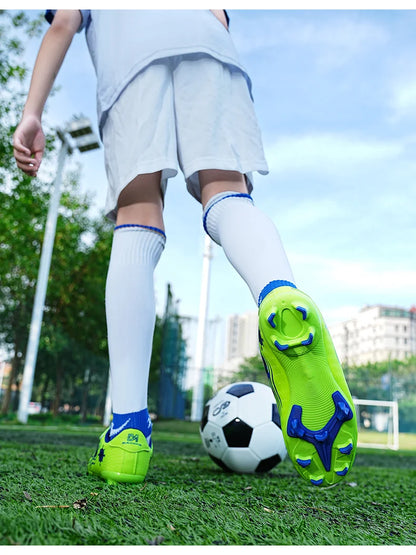 Children Soccer Shoes Kids Football Boots Cleats Boys Lightweight Training Boots Youth Outdoor Futsal Shoes Non-slip Sneakers