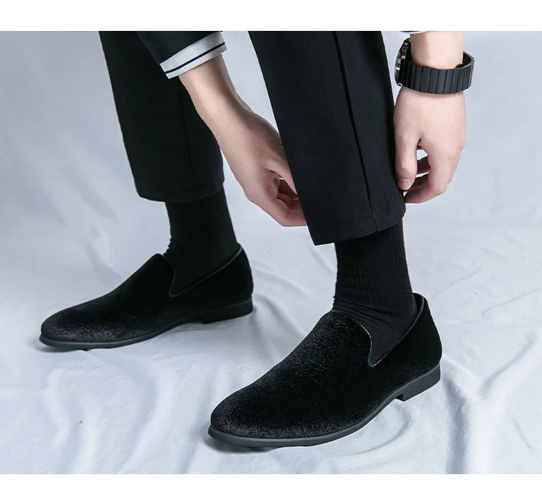 New British style men's hair stylist pattern suede lazy man slip-on bean loafers 46 plus-size pointed leather shoes