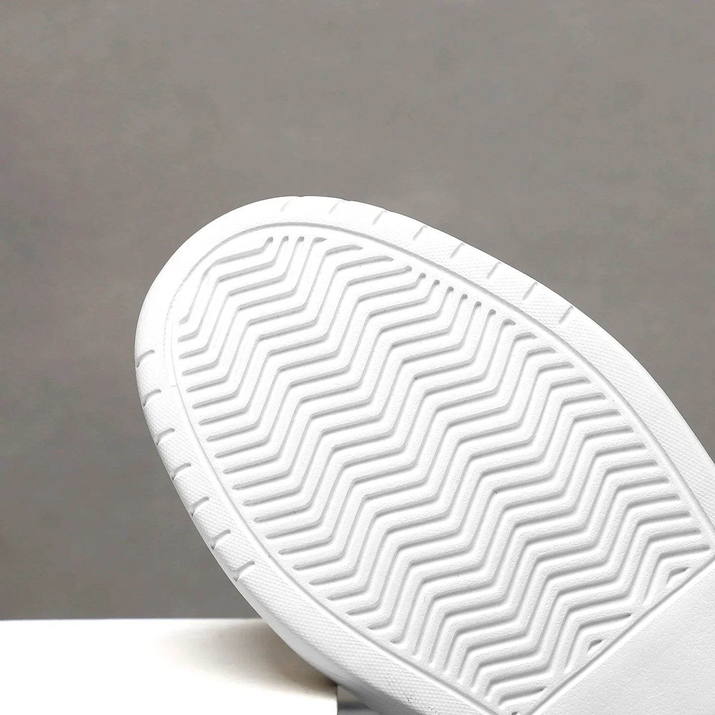 Women Shoes Skateboarding Shoes For Women Sneakers Lightweight White Black Sports Shoes