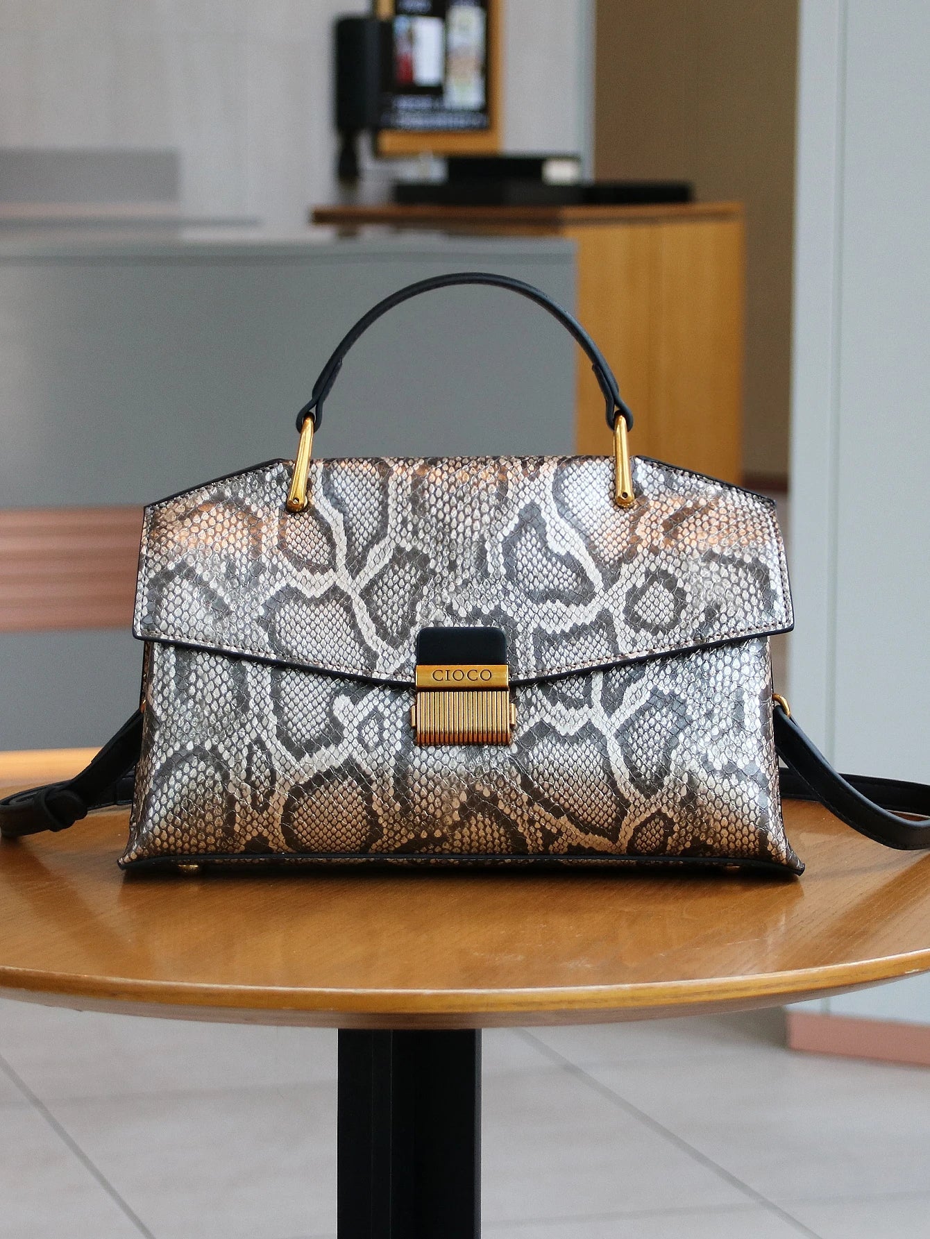 2025 new retro blue snake-shaped high-grade handbag fashion luxury luxury handbag lightweight large-capacity one-shoulder messen
