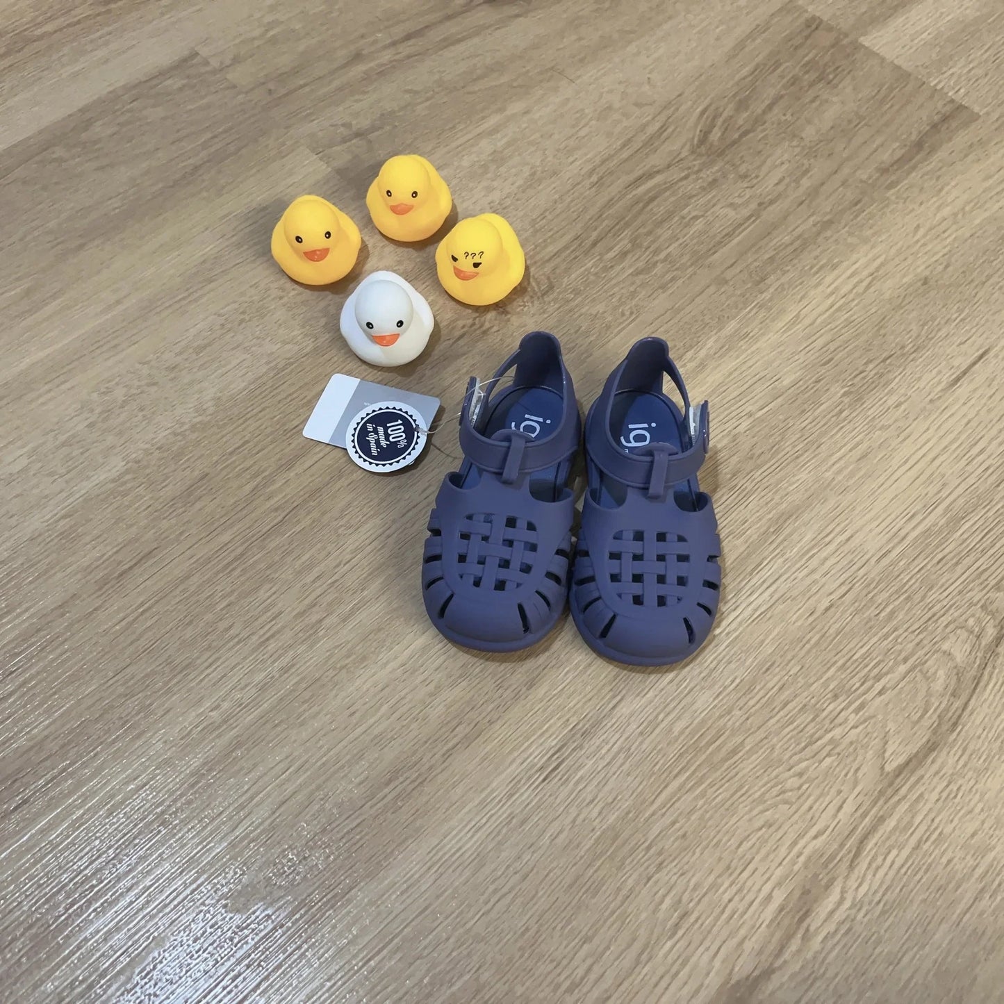 Boys Girls' Solid Color Casual Baotou Roman Sandals Baby Kids Jelly Beach Shoes Children's Soft Sole Non-slip Sandals SO125