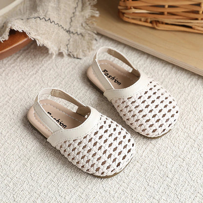 Baby Girls Shoes Braided Sandals for Girls Kids Fashion Hollow Out Leather Shoe Soft Sole Retro Princess Slippers Beach Shoes
