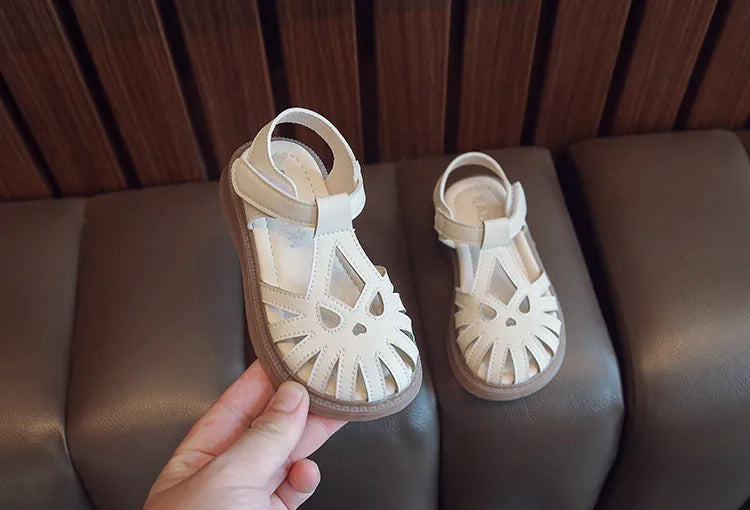 Children's Soft-soled Shoes Summer T-Strap Closed Toe Little Girls Princess Fashion Anti-Slip Korean Style Boys Beach Sandals