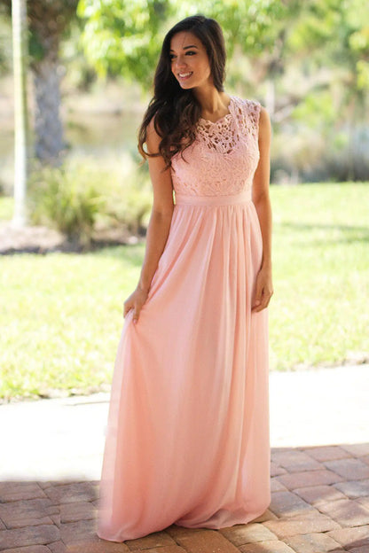 Elegante Vestido de Madrinha Verde Menta com Corpete de Renda Floral e Saia Fluida de Chiffon - Vestido de Gala Sem Mangas para Festa de Casamento