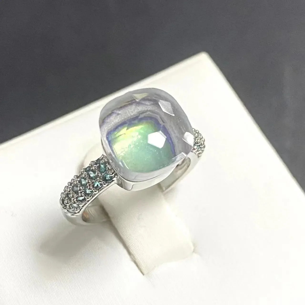 10.6mm Classic Ring for Women Light Blue Zircon Blue Topaz Candy Water Drop Crystal Ring Platinum Plated Jewelry Gift