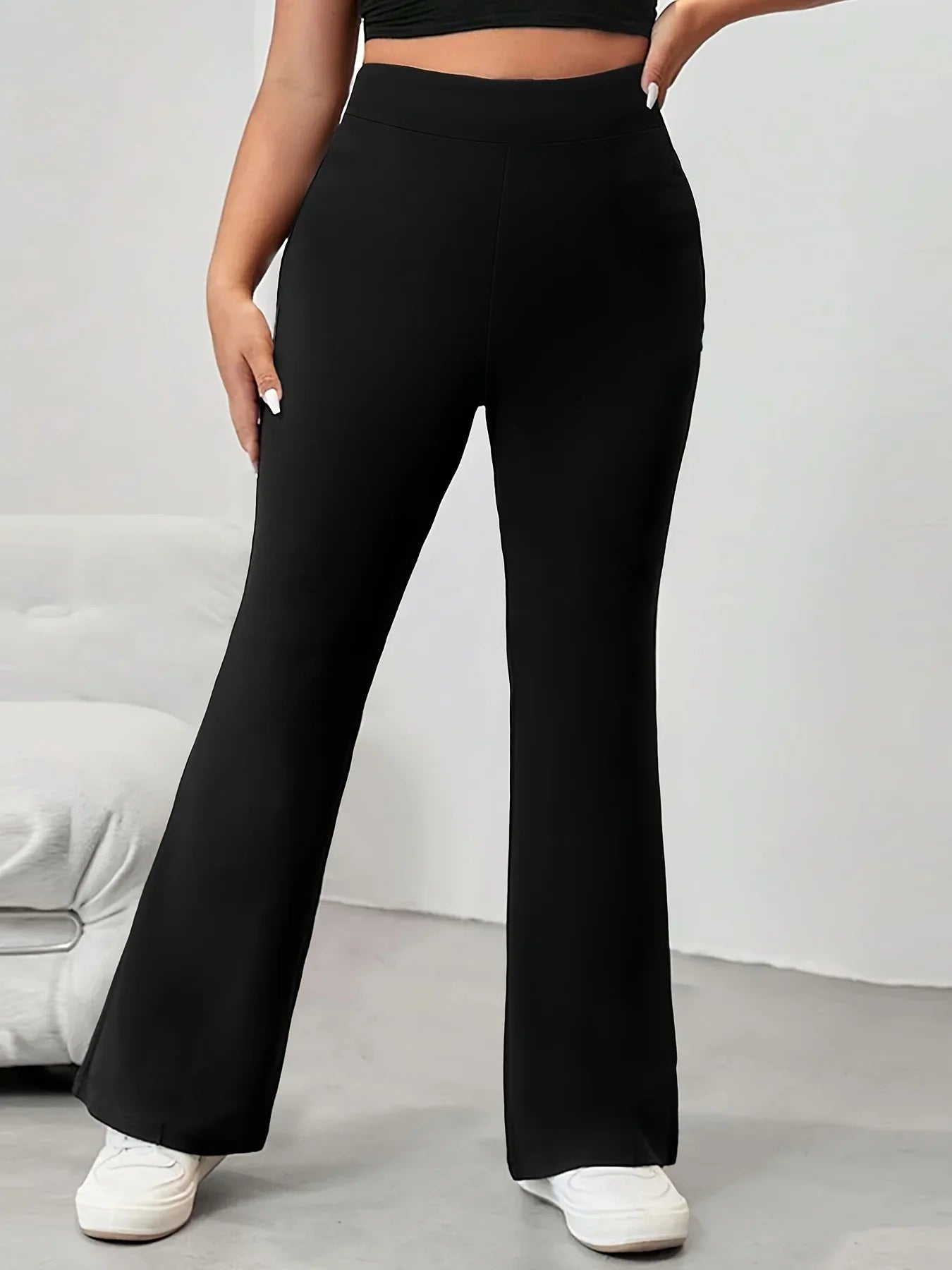 Women's plus-size pleated design flared pants