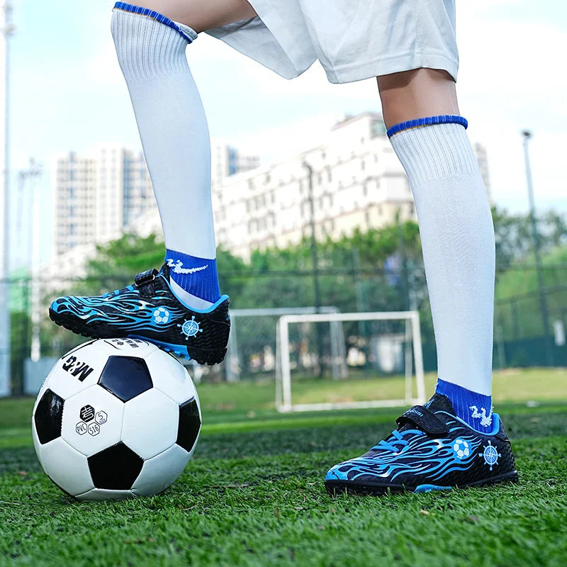 Children Soccer Shoes Kids Football Boots Cleats Boys Lightweight Training Boots Youth Outdoor Futsal Shoes Non-slip Sneakers