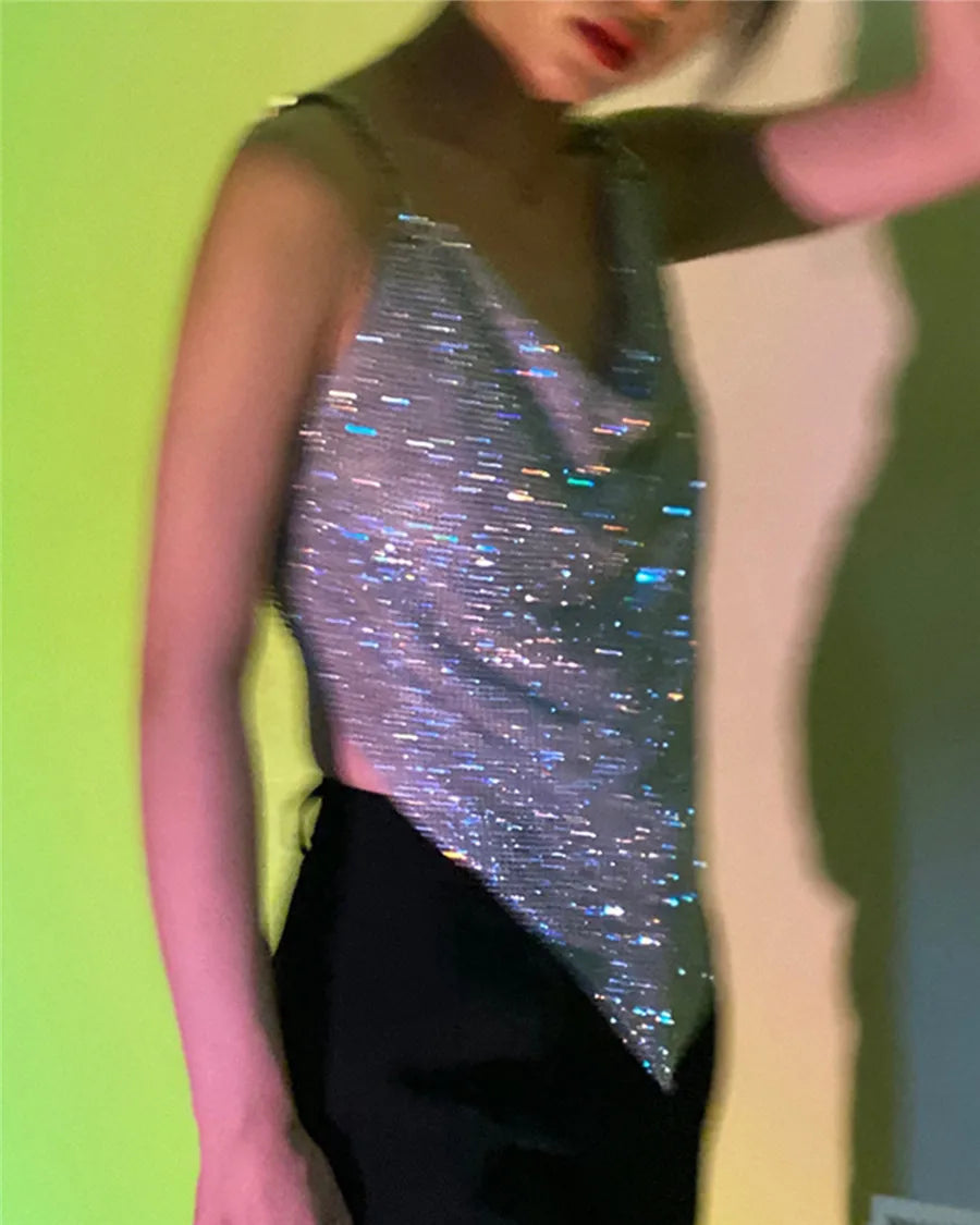 Shiny Rhinestone V Neck Tank Top 2025 Sexy Backless Metal Chain Spaghetti Straps Sling Camisole Women Nightclub Party Crop Top