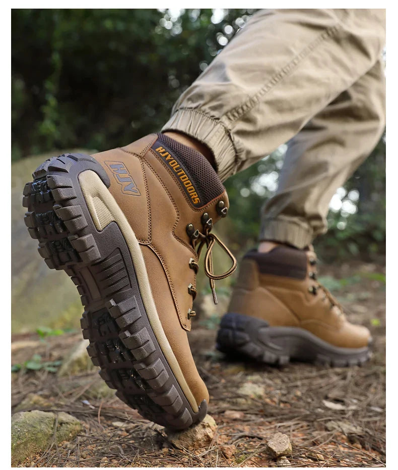 High-Top Leather Men's Boots Breathable Desert Combat Boots Outdoor Non-slip Hiking Boots Men Motorcycle Boots Work Ankle Boots