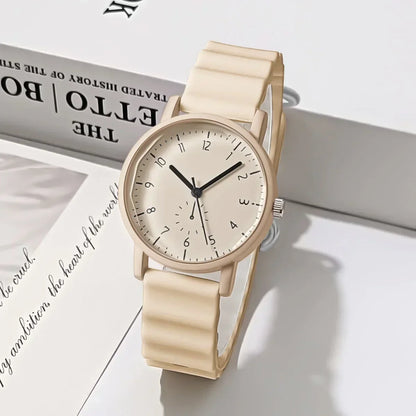 Fashion Jelly Color Women Watch Creative Wave Shaped Silicone Strap Quartz Wristwatch Girls Clock Gift Relogio Feminino Reloj