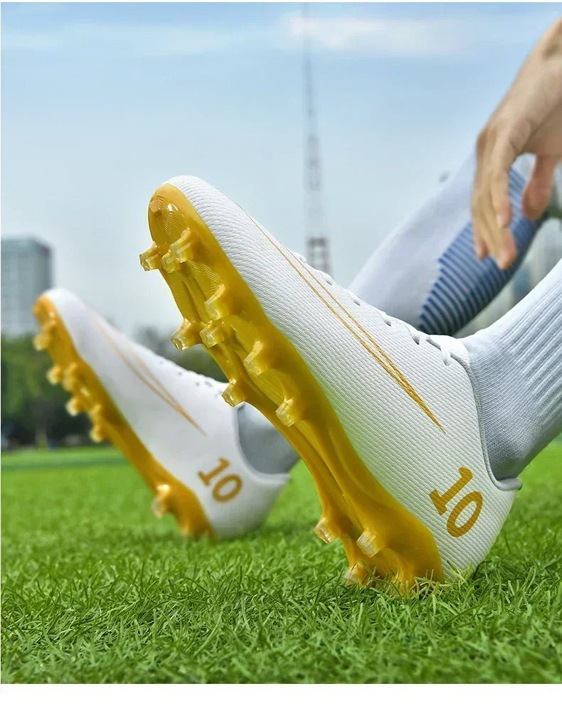 New Men Football Boots Professional Soccer Shoes Training Outdoor Adult Kids Ultralight TF/FG Sports Shoes Futsal High-quality