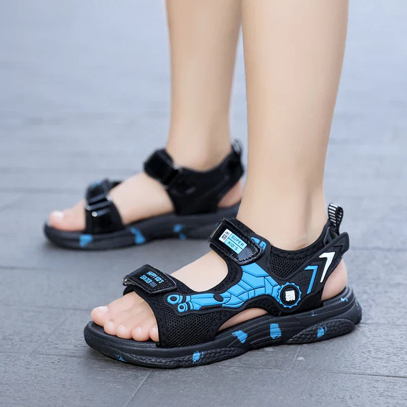 A pair of children's summer open-toe sports sandals, soft and comfortable mech-style flat shoes, sizes 28-40，WK-TX188