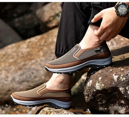 Loafers Men Sneakers Mesh Breathable Non-Slip Slip On Vulcanized Shoes Soft Sole Solid Color Comfortable Water Shoes