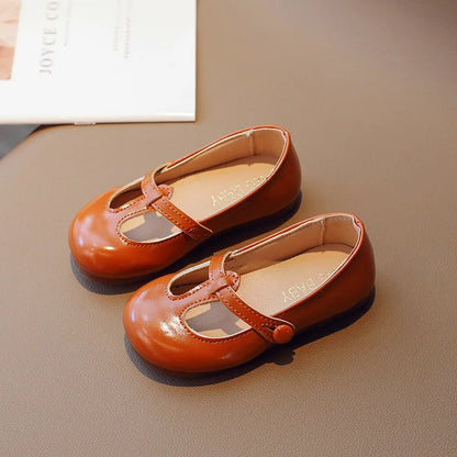 2025 new style soft soled leather shoes for little girls, fashionable and versatile princess shoes, children's college style