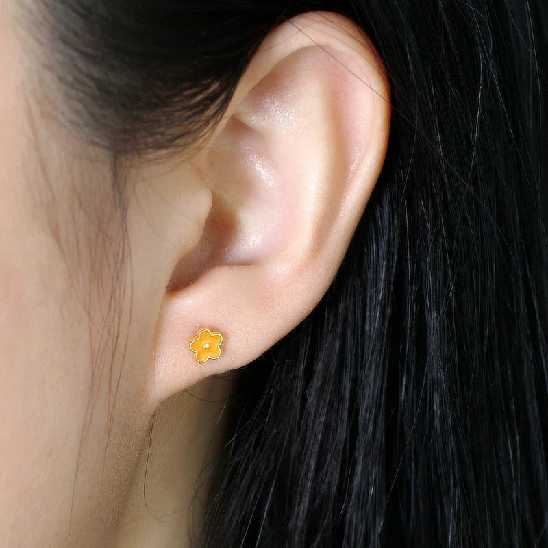 925 Sterling Silver Romantic White Enamel Flower Screw Bead Stud Earrings for Women Fashion Simple Piercing Jewelry Gift