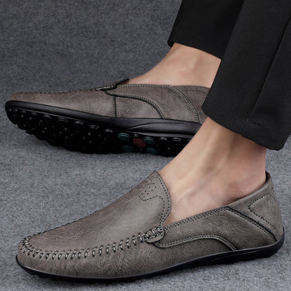 Fashion Men Casual Leather Shoes Luxury Italian Soft Men Loafers Handmade Moccasins Men Breathable Slip on Boat Shoes Plus Size