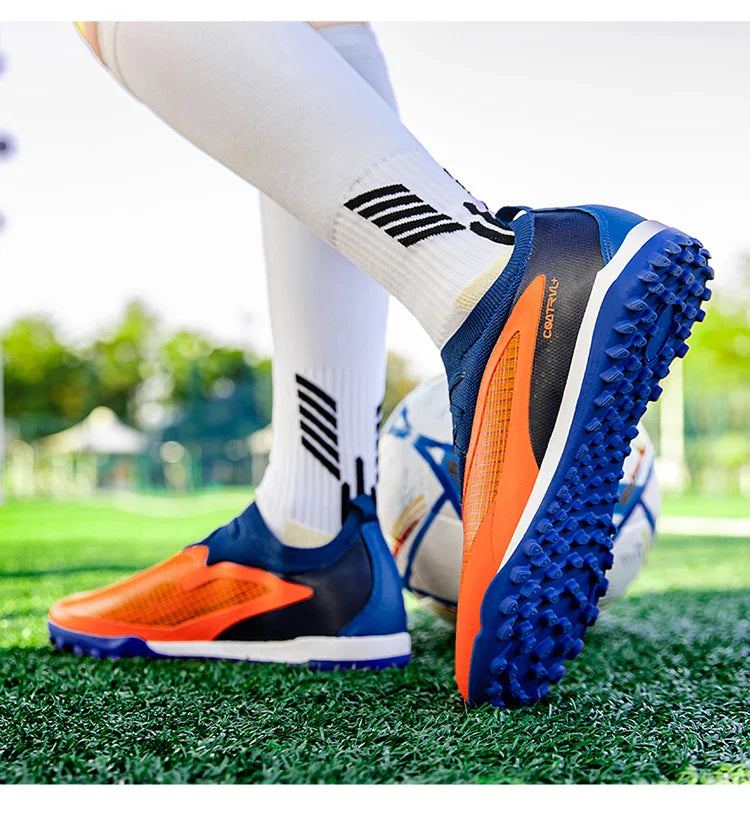 2026 New Men Soccer Cleats Breathable Lightweight Football Boots Anti-Slip Training Shoes Outdoor Sport Sneakers