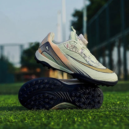 New Football Field Boots Boys Girls Indoor Society Football Shoes Futsal Non Slip Professional Fast Kids Soccer Cleats Sneaker