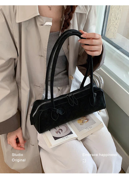 Vintage Suede Long Shoulder Bag 2026 New Women Shoulder Bag Luxury Ladies Handbag Female Commuter Shopping Underarm Bag