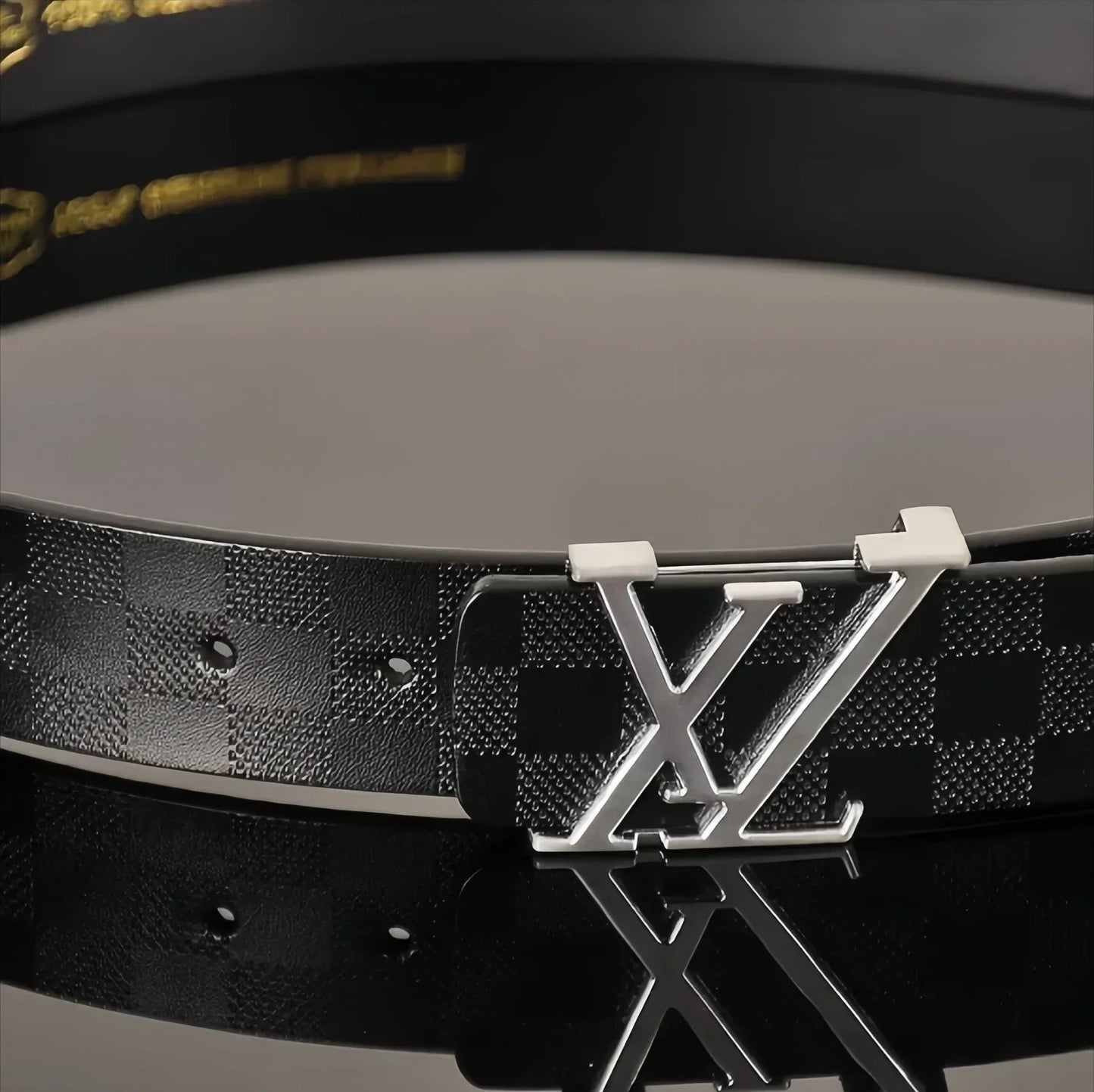 Light Luxury Mens Leather Belt Smooth Buckle Genuine Cowhide Perforated Pattern Fashion Trendy High End Versatile