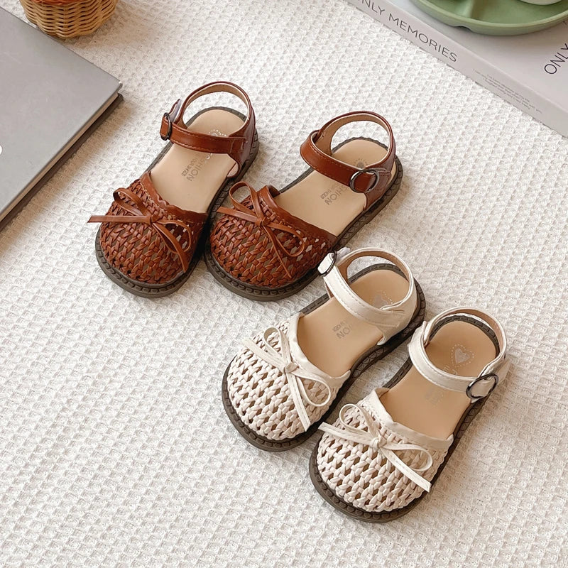 Kids Summer Casual Sandals Sweet Bow Girls Woven Flat Shoes Non-slip Children's Hollow-out Beach Sandals for School Daily Wear