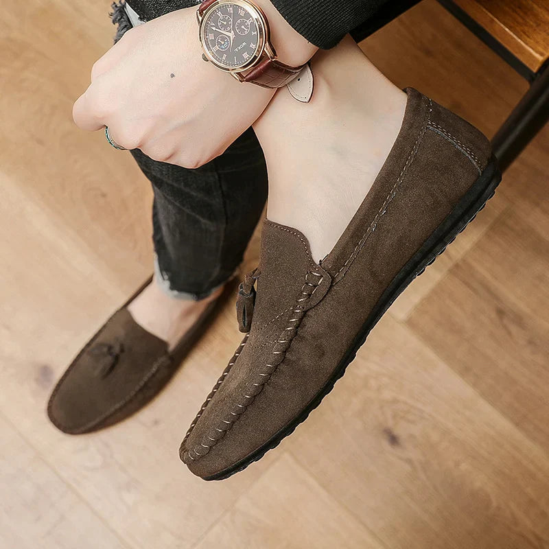 Fashion Men Casual Shoes Suede Breathable Comfort Slip-on Mens Driving Shoes Luxury Brand Men Loafers Mens Lazy Shoes Moccasins