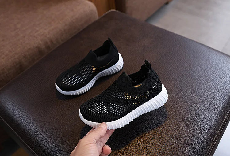 Children Running Sneakers Boys Girls Casual Mesh Breathable Anti-Slip Walking Patchwork Tenis Toddler Soft Soled Girls Shoes