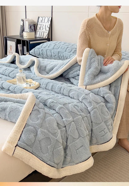2025 new solid color taffle love blanket light blue fashion flannel office lunch break casual blanket, no pillowcase