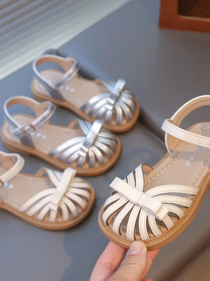Summer 2025 new girls' princess toe sandals, soft soles and fashionable Roman shoes for baby girls, children's shoes