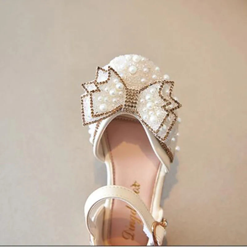2026 New Summer Girls Sandals Cute Bow Pearl Sequins Kids Princess Shoes Flat Heels Dancing Shoes Size 21-36