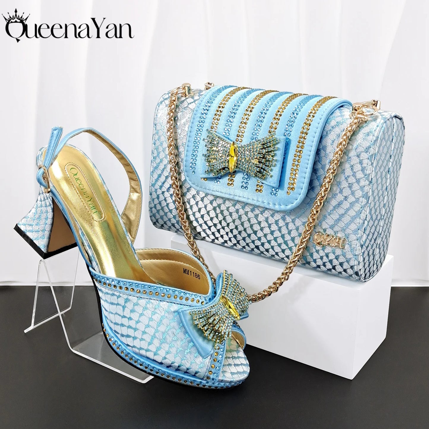 Sky Blue Color Party Peep Toe High Heels and Handbag  Set With Striped and Rhinestone Decoration Design