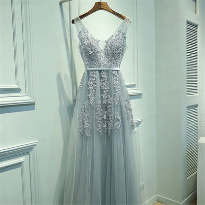 A-line V-neck Tulle Sleeveless Zipper Up Long Prom Applique V Neck Evening Gowns Formal Elegant And Pretty Women's Dresses