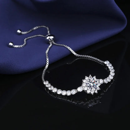 925 sterling silver inlaid two carat moissanite sunflower bracelet flower bracelet, elegant and luxurious handmade jewelry, the best gift for women's pull-out Valentine's Day