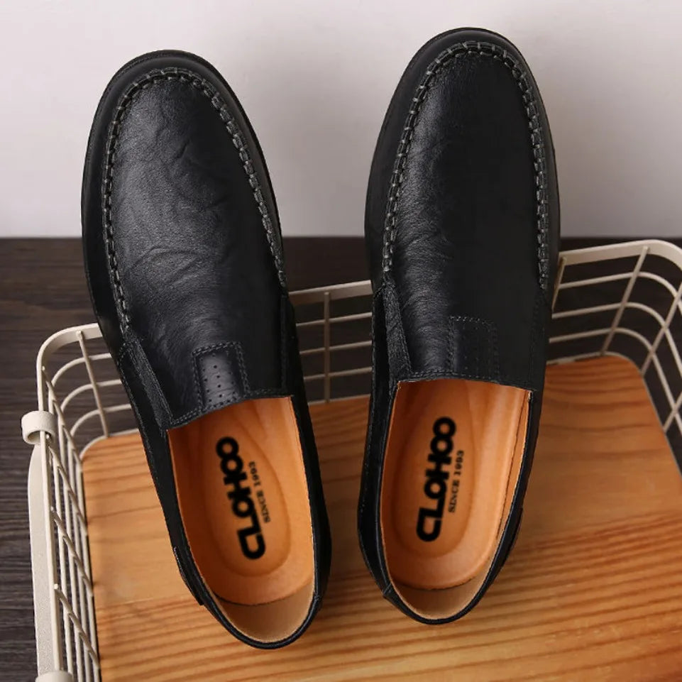 Sapatos Casuais Masculinos de Couro Genuíno Marca de Luxo Mocassins Masculinos Respiráveis Slip-on Sapatos de Condução Pretos Tamanhos Grandes 37-47