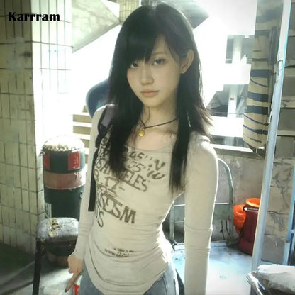 Karrram Camiseta Japonesa Y2k com Estampa de Letras Trashy Estilo Anos 2000 Blusas Caneladas de Manga Comprida Vintage Harajuku Streetwear Retrô Americano