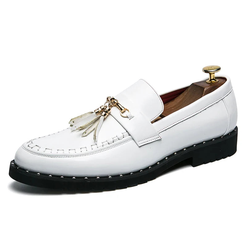 Luxury Red Patent Men Formal Shoes Leather Designer Tassels Mens Oxford Shose Fashion Wedding Men Dress Shoes sapato social