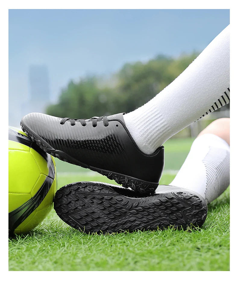 Professional Children Football Shoes Men Kids Soccer Shoes Boys Football Boots EU Size 33-45