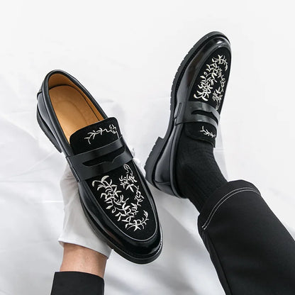 Green Embroidered Man Formal Shoes Autumn Men's Loafers Shoes High Quality Casual Leather Shoes for Men chaussure hommes cuir