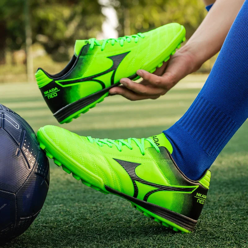 Hot Sale Youth Long Nail Soccer Shoes Children Students Large Size Broken Nail Soccer Shoes Unisex Training Shoes 35-45#
