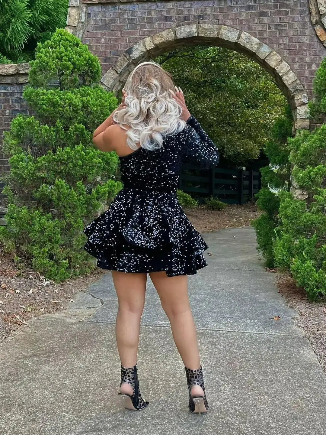Sequin Short Homecoming Dress for Teens Sparkly Prom Dress Sweet 14 16 Birthday Photo Shoot Gowns Mini Dress Graduation Dress