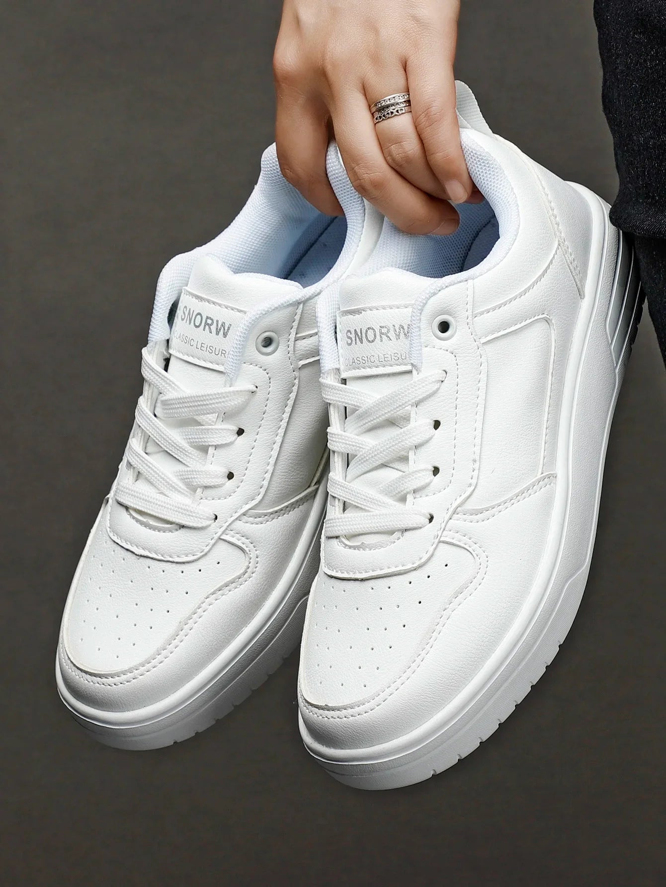 Women Shoes Skateboarding Shoes For Women Sneakers Lightweight White Black Sports Shoes