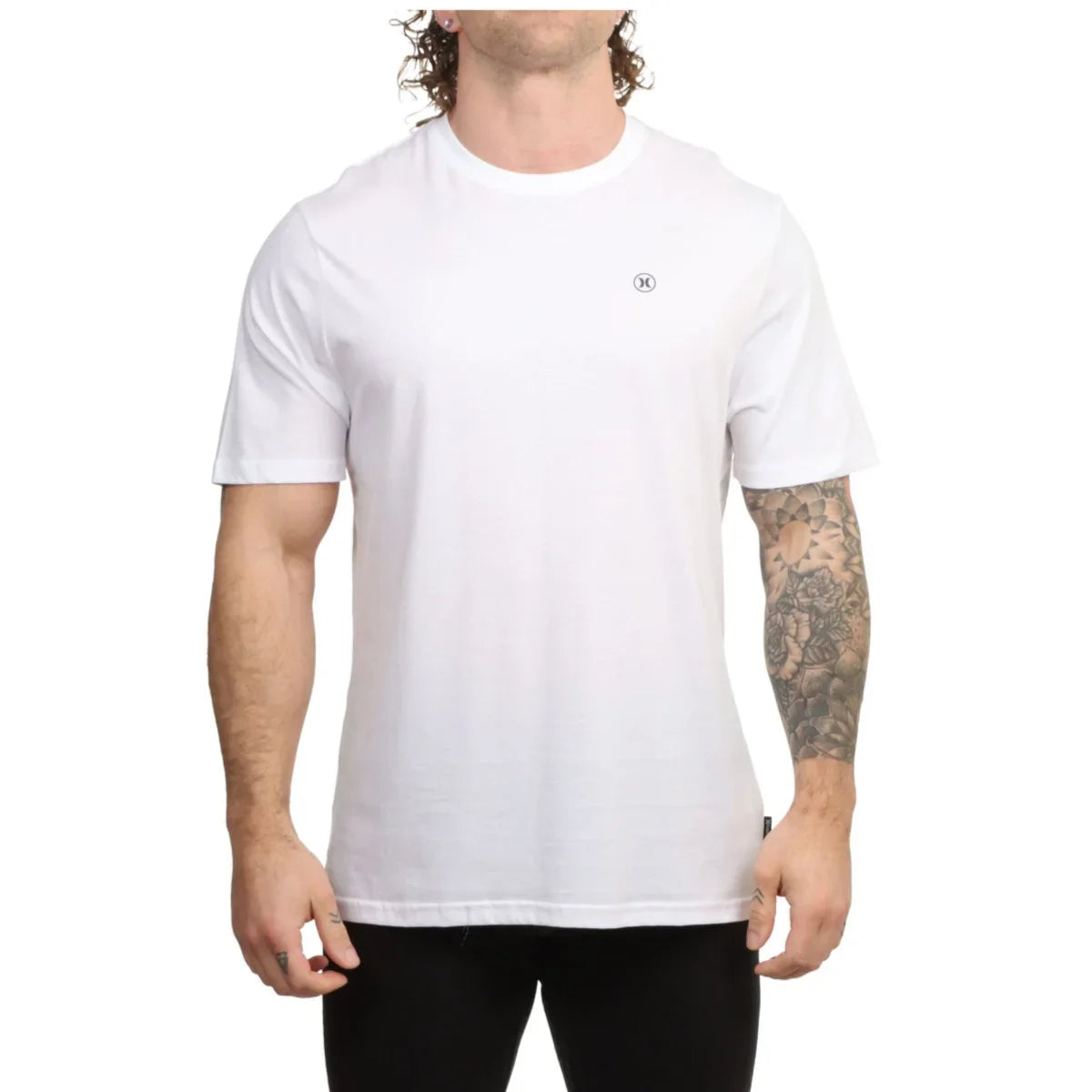 Summer Classic Logo T-shirt with Small Design on The Chest A Surfing Brand with European Brand Print