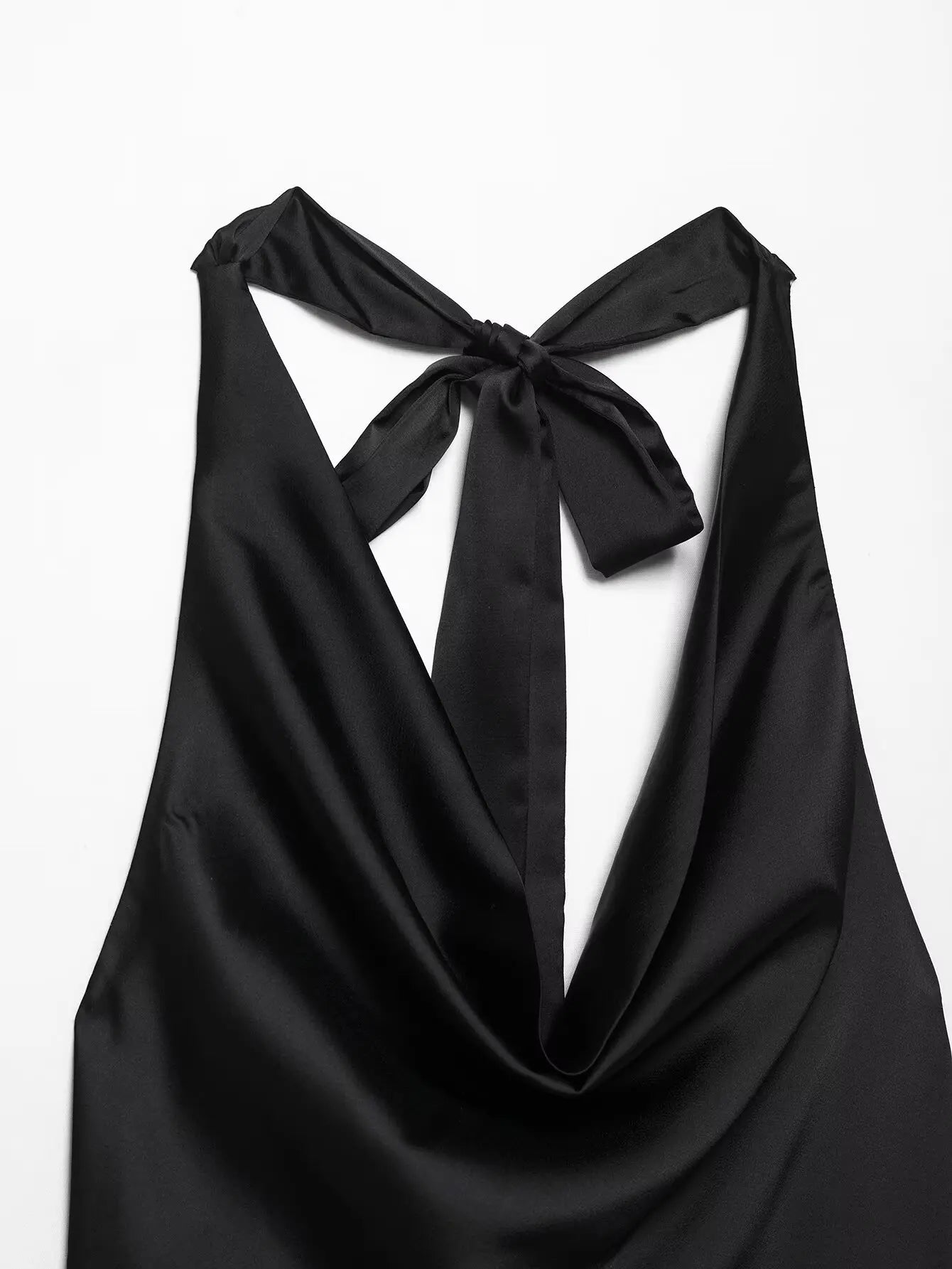 2025 Women Sexy Sleeveless Backless Bow Tied Soft Touch Blouse Female FashionHalter Shirts Summer Blusas Chic Tops LS9013