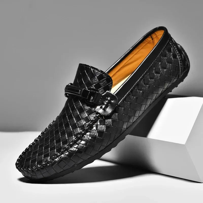 Sapatos Masculinos de Couro Slip on Respiráveis Sapatos Casuais Masculinos Marca de Luxo Mocassins Masculinos Sapatos Leves Masculinos para Dirigir Zapatos Hombre