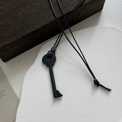 Metal Key Shaped Pendant Necklace For Women Girls Simple Long Wax Rope Sweater Chain Fashion Accessory New Gifts