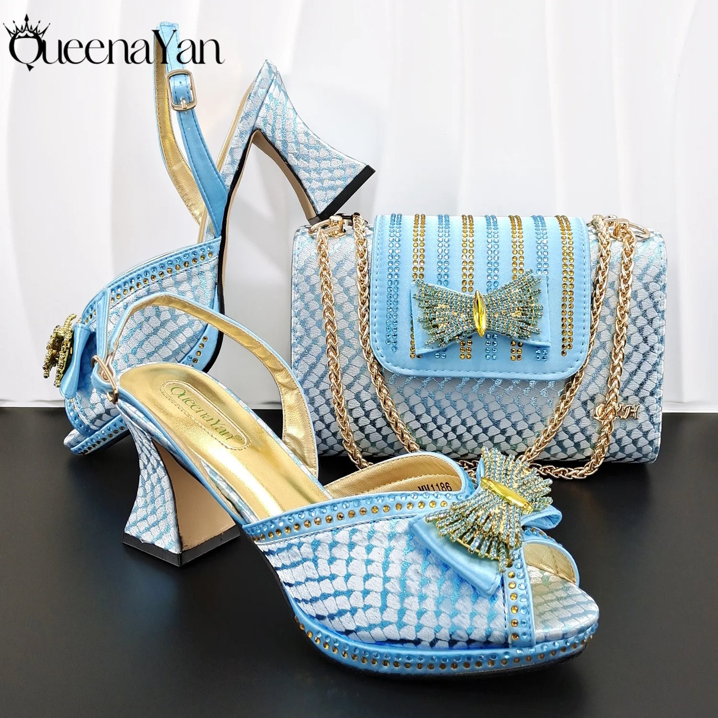 Sky Blue Color Party Peep Toe High Heels and Handbag  Set With Striped and Rhinestone Decoration Design